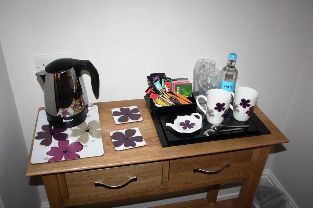 Bed and Breakfast Laurels Освестрі Номер фото