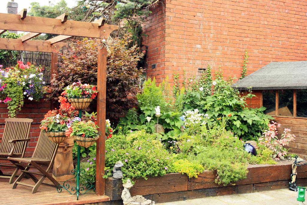Bed and Breakfast Laurels Освестрі Екстер'єр фото